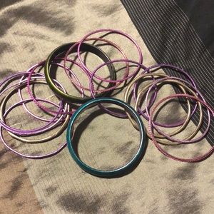 Lot of bracelet bangles you get all